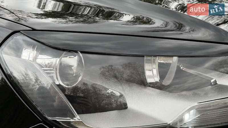 Внедорожник / Кроссовер Volkswagen Touareg 2012 в Звенигородке