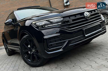 Внедорожник / Кроссовер Volkswagen Touareg 2022 в 