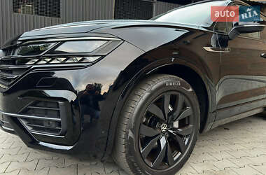 Внедорожник / Кроссовер Volkswagen Touareg 2022 в 