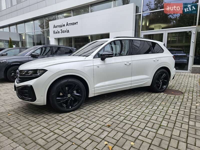 Позашляховик / Кросовер Volkswagen Touareg 2024 в Києві фото 13 Позашляховик / Кросовер Volkswagen Touareg 2024 в Києві