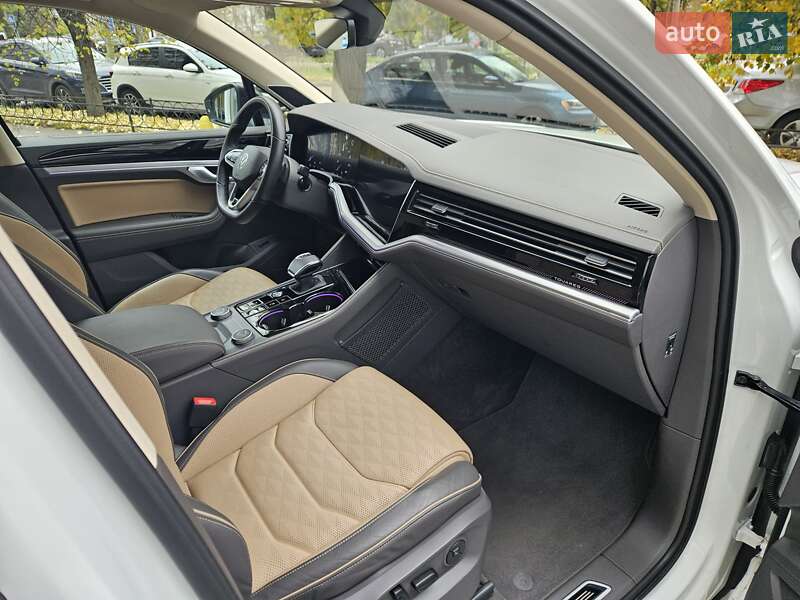 Позашляховик / Кросовер Volkswagen Touareg 2024 в Києві фото 41 Позашляховик / Кросовер Volkswagen Touareg 2024 в Києві