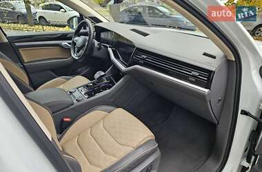 Внедорожник / Кроссовер Volkswagen Touareg 2024 в  фото 41 Внедорожник / Кроссовер Volkswagen Touareg 2024 в