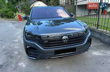 Внедорожник / Кроссовер Volkswagen Touareg 2021 в 