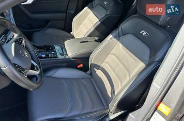 Внедорожник / Кроссовер Volkswagen Touareg 2021 в 
