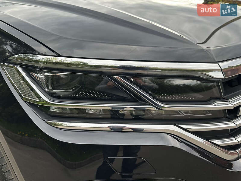 Позашляховик / Кросовер Volkswagen Touareg 2018 в Сарнах фото 44 Позашляховик / Кросовер Volkswagen Touareg 2018 в Сарнах