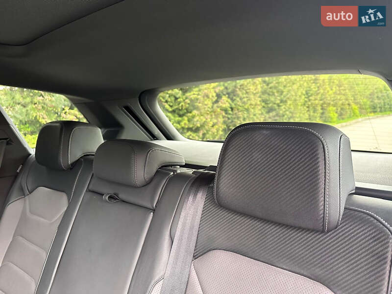 Позашляховик / Кросовер Volkswagen Touareg 2018 в Сарнах фото 70 Позашляховик / Кросовер Volkswagen Touareg 2018 в Сарнах