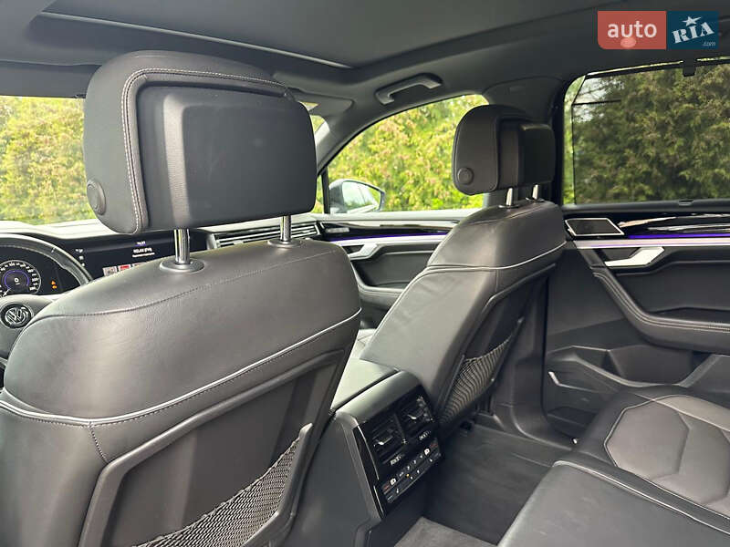 Позашляховик / Кросовер Volkswagen Touareg 2018 в Сарнах фото 77 Позашляховик / Кросовер Volkswagen Touareg 2018 в Сарнах