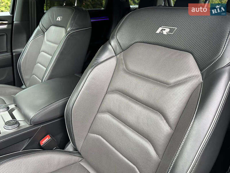 Позашляховик / Кросовер Volkswagen Touareg 2018 в Сарнах фото 88 Позашляховик / Кросовер Volkswagen Touareg 2018 в Сарнах