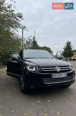 Внедорожник / Кроссовер Volkswagen Touareg 2013 в 