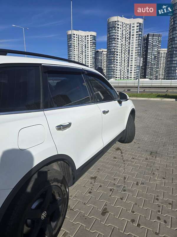 Позашляховик / Кросовер Volkswagen Touareg 2013 в Києві фото 3 Позашляховик / Кросовер Volkswagen Touareg 2013 в Києві