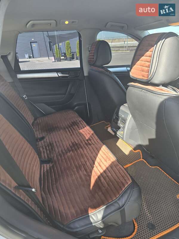 Позашляховик / Кросовер Volkswagen Touareg 2013 в Києві фото 11 Позашляховик / Кросовер Volkswagen Touareg 2013 в Києві