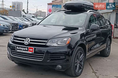 Внедорожник / Кроссовер Volkswagen Touareg 2011 в Харькове