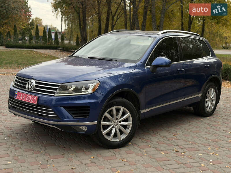 Внедорожник / Кроссовер Volkswagen Touareg 2017 в Лубнах