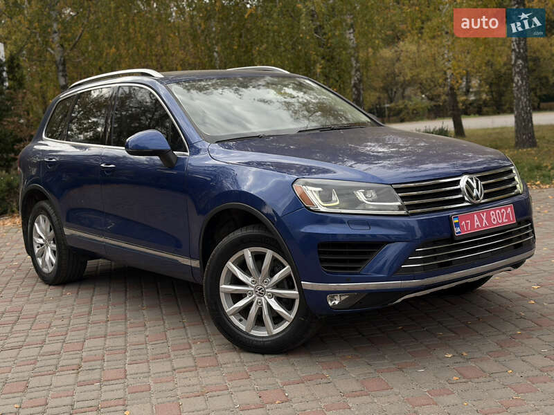 Внедорожник / Кроссовер Volkswagen Touareg 2017 в Лубнах