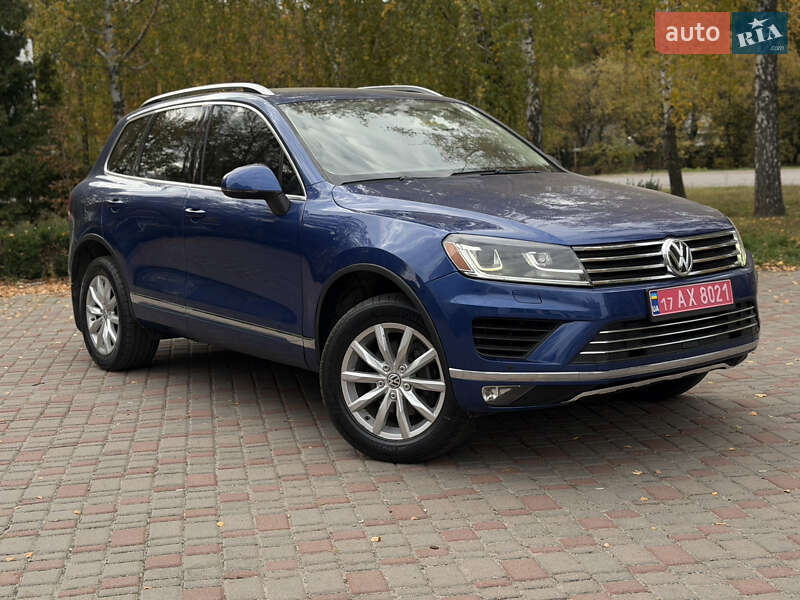 Внедорожник / Кроссовер Volkswagen Touareg 2017 в Лубнах