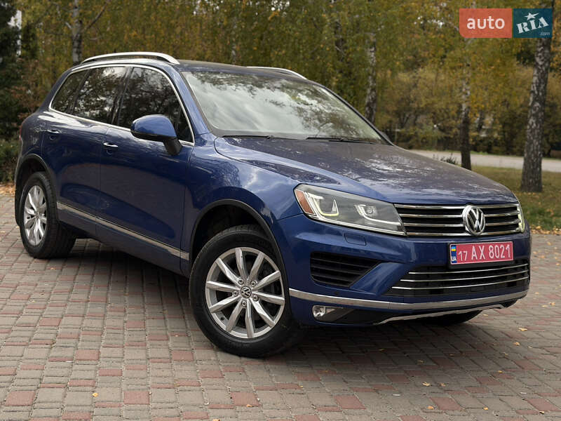 Внедорожник / Кроссовер Volkswagen Touareg 2017 в Лубнах