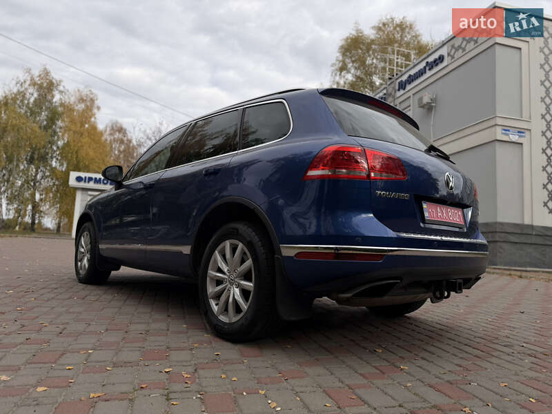 Внедорожник / Кроссовер Volkswagen Touareg 2017 в Лубнах