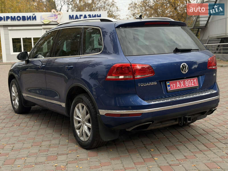 Внедорожник / Кроссовер Volkswagen Touareg 2017 в Лубнах