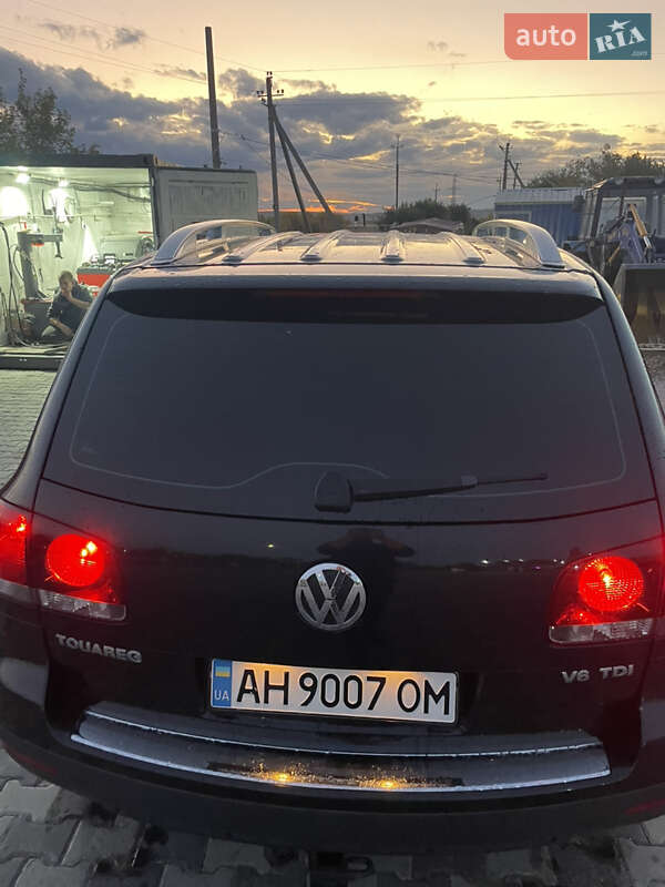 Внедорожник / Кроссовер Volkswagen Touareg 2008 в Днепре