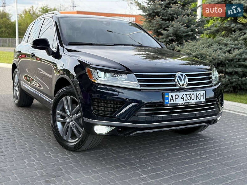 Внедорожник / Кроссовер Volkswagen Touareg 2015 в Краснограде фото 2 Внедорожник / Кроссовер Volkswagen Touareg 2015 в Краснограде