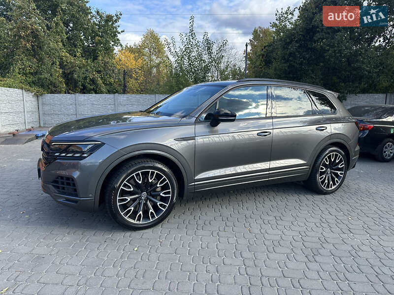 Внедорожник / Кроссовер Volkswagen Touareg 2019 в Днепре фото 3 Внедорожник / Кроссовер Volkswagen Touareg 2019 в Днепре
