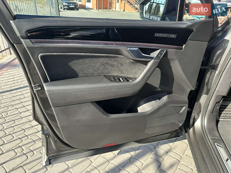 Внедорожник / Кроссовер Volkswagen Touareg 2019 в Днепре фото 17 Внедорожник / Кроссовер Volkswagen Touareg 2019 в Днепре