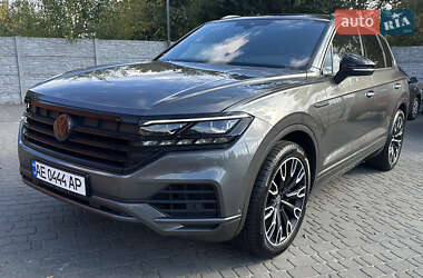 Позашляховик / Кросовер Volkswagen Touareg 2019 в Дніпрі