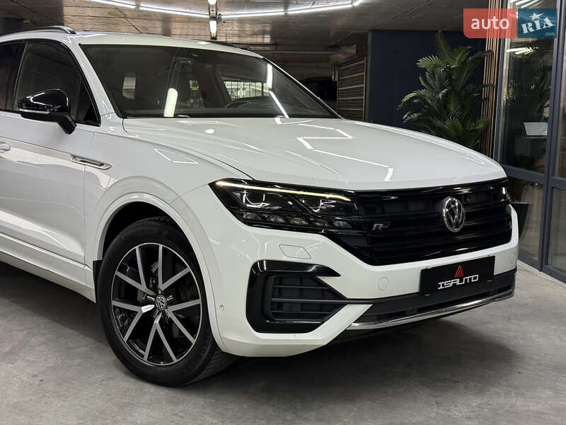 Позашляховик / Кросовер Volkswagen Touareg 2019 в Одесі