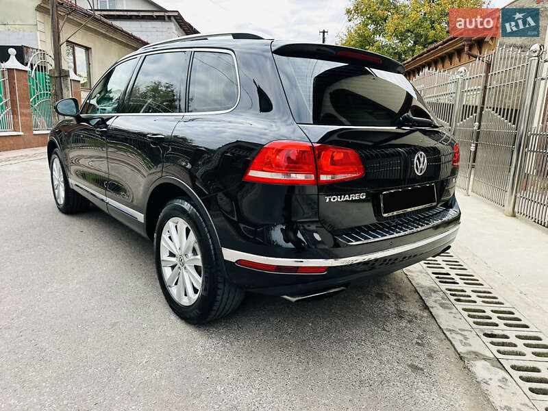Внедорожник / Кроссовер Volkswagen Touareg 2015 в Грушево