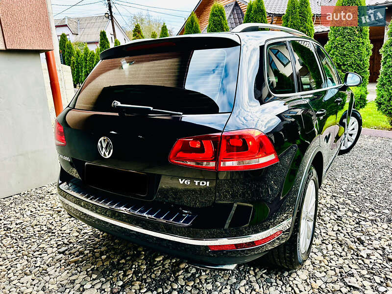 Внедорожник / Кроссовер Volkswagen Touareg 2015 в Грушево
