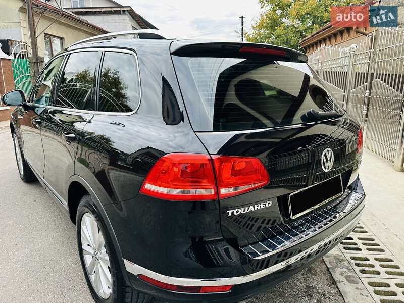 Внедорожник / Кроссовер Volkswagen Touareg 2015 в Грушево