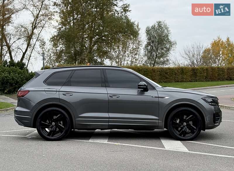 Внедорожник / Кроссовер Volkswagen Touareg 2023 в Киеве