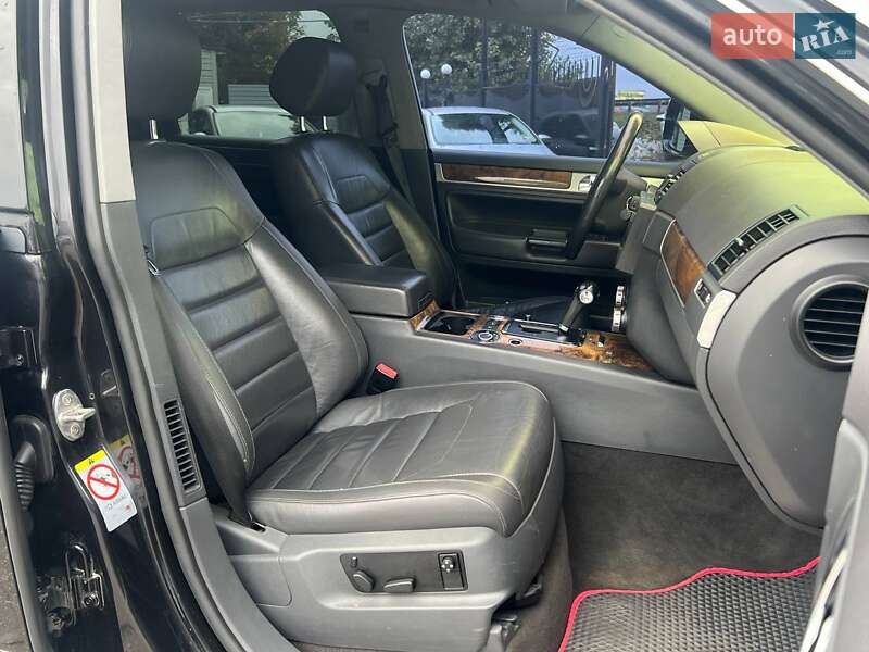 Внедорожник / Кроссовер Volkswagen Touareg 2008 в Киеве