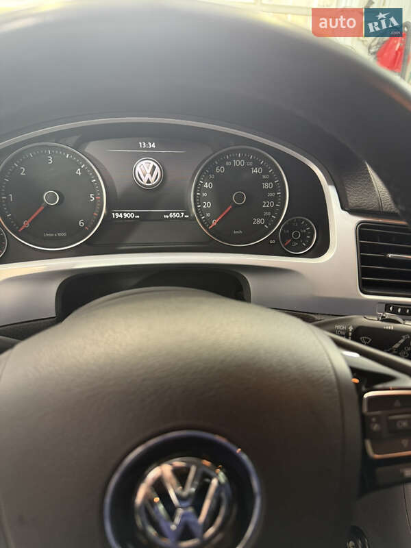 Внедорожник / Кроссовер Volkswagen Touareg 2012 в Днепре фото 10 Внедорожник / Кроссовер Volkswagen Touareg 2012 в Днепре