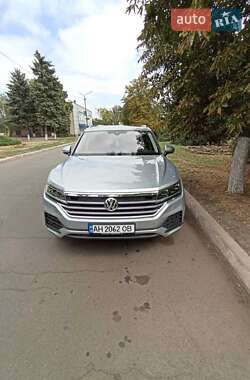 Внедорожник / Кроссовер Volkswagen Touareg 2020 в 