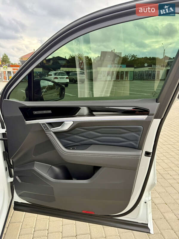 Внедорожник / Кроссовер Volkswagen Touareg 2025 в Одессе фото 16 Внедорожник / Кроссовер Volkswagen Touareg 2025 в Одессе
