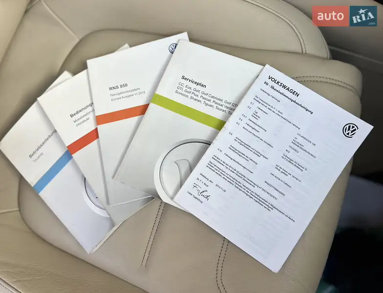 Внедорожник / Кроссовер Volkswagen Touareg 2012 в Харькове документ