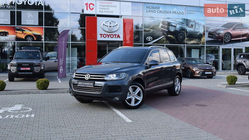 Внедорожник / Кроссовер Volkswagen Touareg 2014 в 