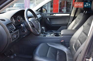 Внедорожник / Кроссовер Volkswagen Touareg 2014 в 