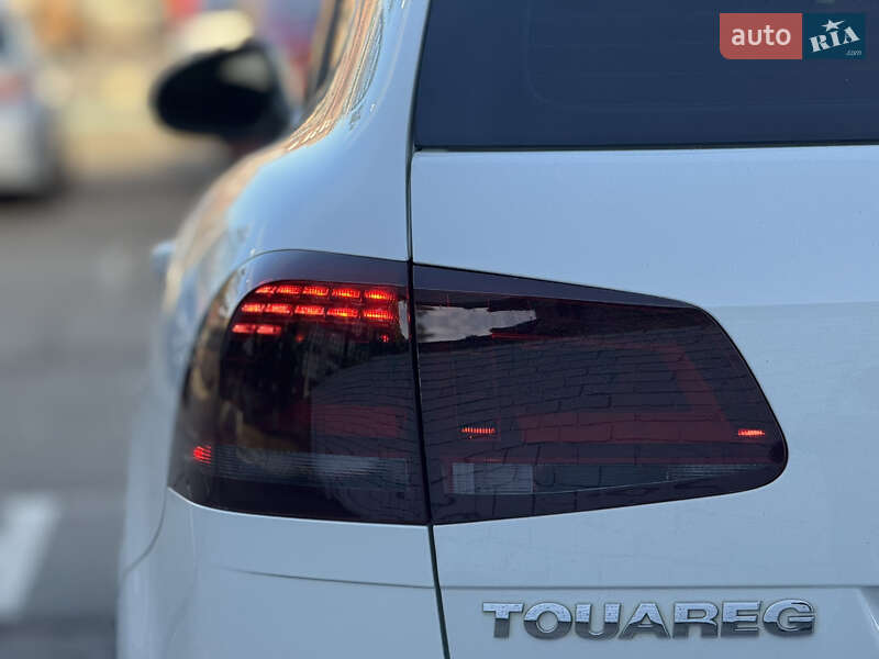 Позашляховик / Кросовер Volkswagen Touareg 2015 в Києві фото 15 Позашляховик / Кросовер Volkswagen Touareg 2015 в Києві