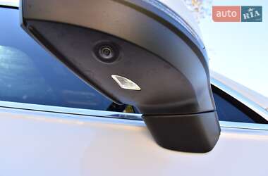Внедорожник / Кроссовер Volkswagen Touareg 2019 в 