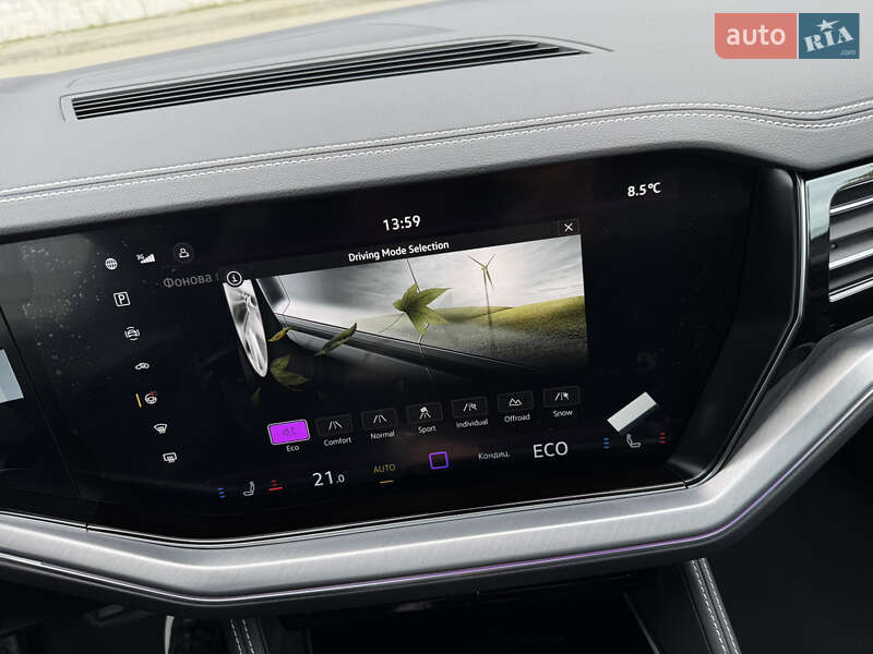 Внедорожник / Кроссовер Volkswagen Touareg 2025 в Киеве фото 54 Внедорожник / Кроссовер Volkswagen Touareg 2025 в Киеве