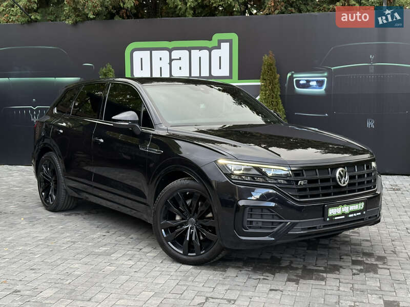 Внедорожник / Кроссовер Volkswagen Touareg 2020 в Киеве