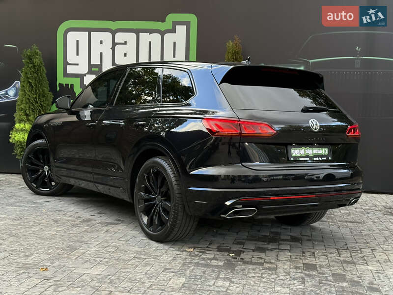 Внедорожник / Кроссовер Volkswagen Touareg 2020 в Киеве