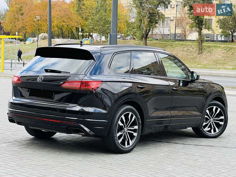 Внедорожник / Кроссовер Volkswagen Touareg 2018 в Днепре фото 21 Внедорожник / Кроссовер Volkswagen Touareg 2018 в Днепре
