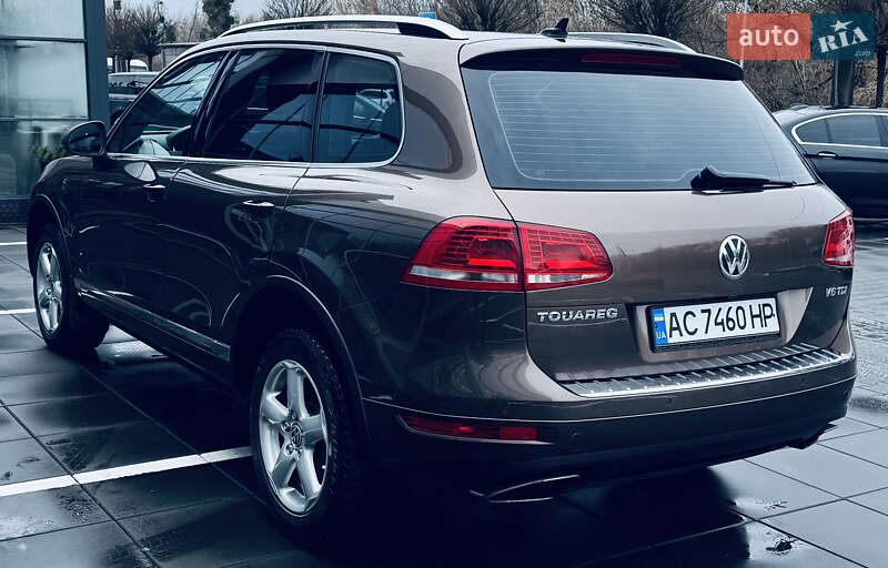 Позашляховик / Кросовер Volkswagen Touareg 2014 в Луцьку