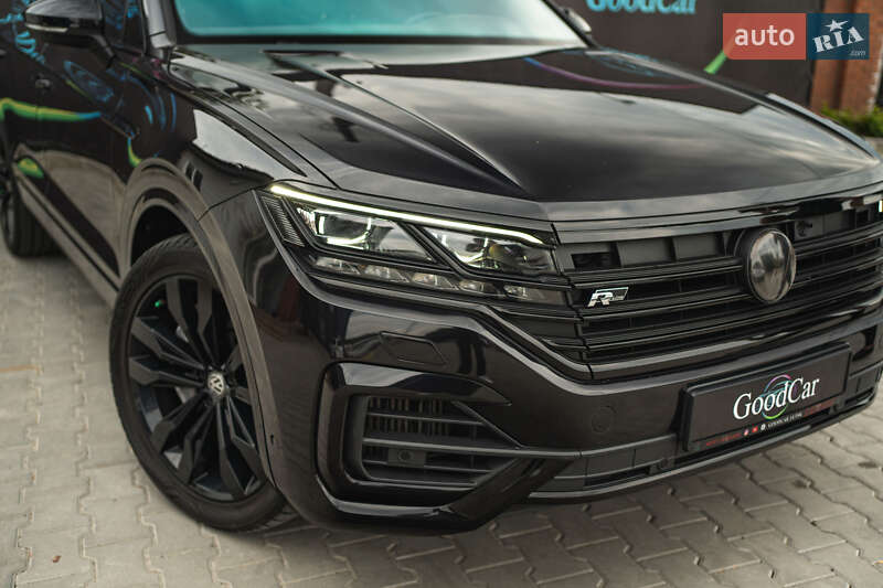 Позашляховик / Кросовер Volkswagen Touareg 2019 в Луцьку