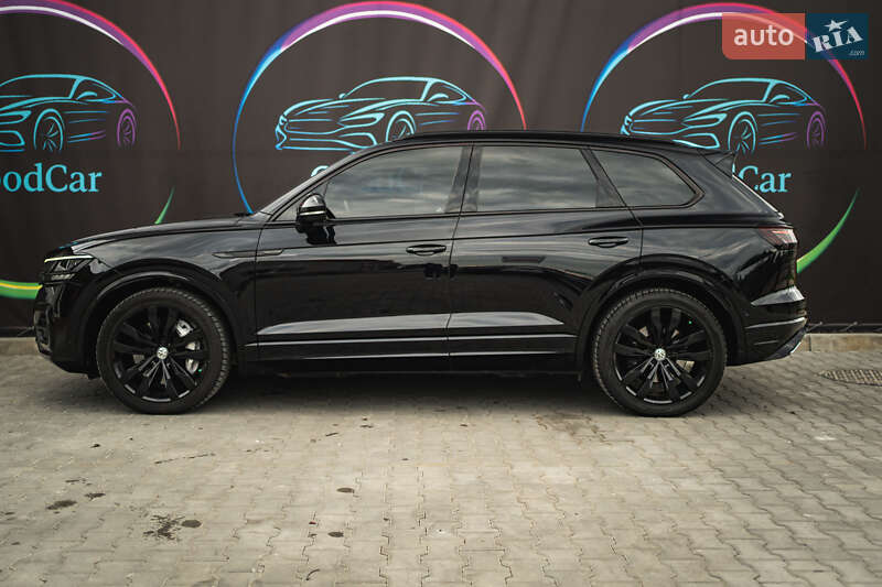 Позашляховик / Кросовер Volkswagen Touareg 2019 в Луцьку