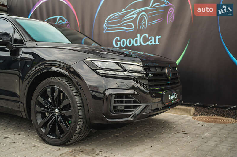 Позашляховик / Кросовер Volkswagen Touareg 2019 в Луцьку