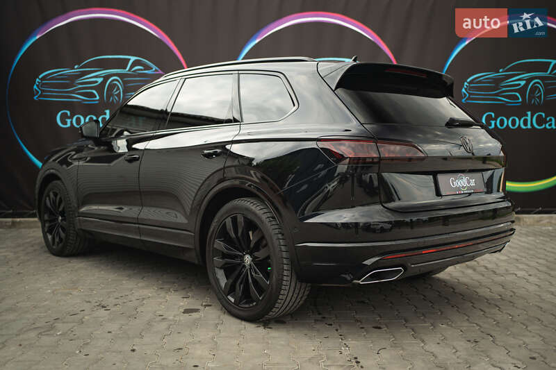 Позашляховик / Кросовер Volkswagen Touareg 2019 в Луцьку